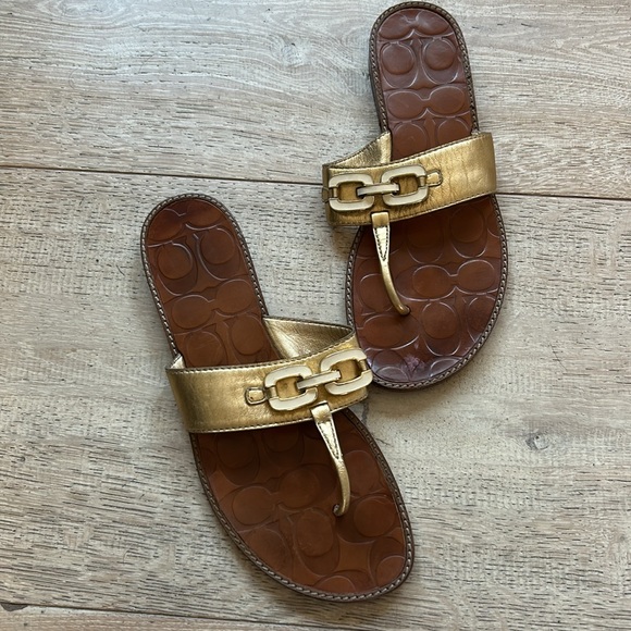 Sandal - Picture 3 of 6